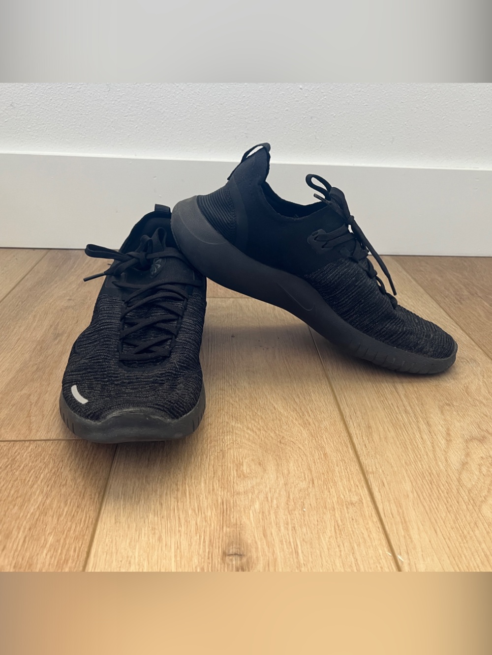 Nike Men's All-Black Knit Running Sneakers